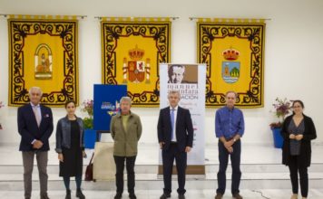 El escritor onubense Manuel Moya gana el II Premio de Novela Ciudad de Estepona