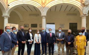 Imbroda destaca que los IES Gaona y Martiricos se han mantenido como “pilares esenciales” de la educación pública en Málaga en tres siglos