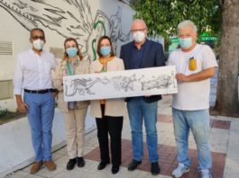 Torremolinos homenajea a los sanitarios con un mural de Idígoras en las paredes del centro de salud de San Miguel
