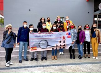 Docentes de Turquía visitan el Colegio El Pinar para estudiar las claves de trabajo con alumnado de Altas Capacidades