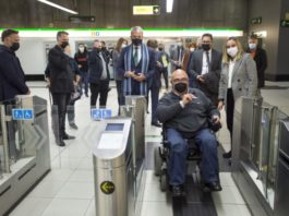 Metro de Málaga chequea la accesibilidad de sus instalaciones con la ONCE y Málaga Accesible