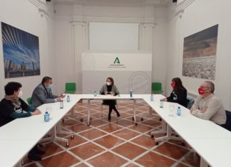 La Junta aboga por que Unicaja mantenga su centro de decisión en Málaga