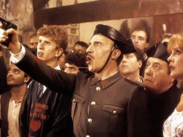 La Filmoteca de Andalucía invita a recordar el surrealismo de José Luis Cuerda con ‘Amanece, que no es poco’ en el Teatro Cánovas