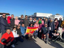 Llegada de los bomberos del CPB con once refugiadas ucranianas