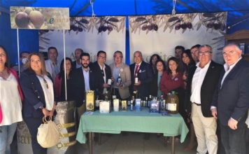 Salado destaca la excelencia y la solera del aceite verdial en la fiesta que Periana dedica a este producto