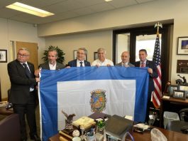 El presidente de la Diputación interviene en el Consejo de la Ciudad de Pensacola para honrar la memoria de Bernardo de Gálvez