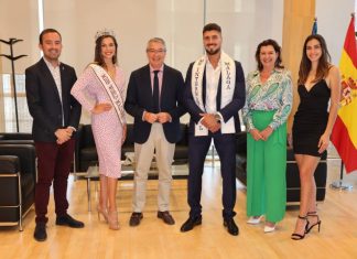 Recepción institucional a Miss Mundo Málaga y Míster Internacional Málaga