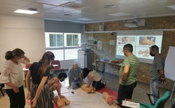 El área de Anestesiología del Hospital Costa del Sol desarrolla un curso de reanimación cardiopulmonar básico para docentes