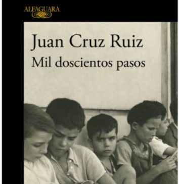 Juan Cruz presenta en el Centro Andaluz de las Letras su nueva novela ‘Mil doscientos pasos’