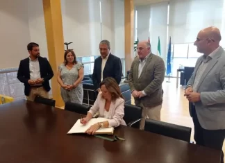 La delegada del Gobierno mantiene sendos encuentros institucionales con el alcalde de Málaga y el presidente de Diputación