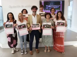 La Diputación presenta el calendario solidario 2023 de Asamma para promover la prevención del cáncer de mama