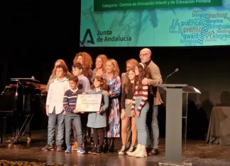 El CEIP Rosa de Gálvez y el IES Valle del Azahar son premiados por sus buenas prácticas en enseñanza bilingüe