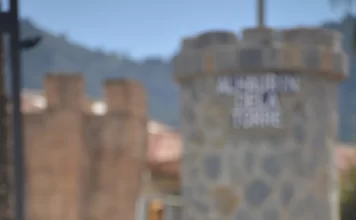Visita del Presidente de La Junta, Juanma Moreno al Centro del Mayor de Alhaurín de la Torre