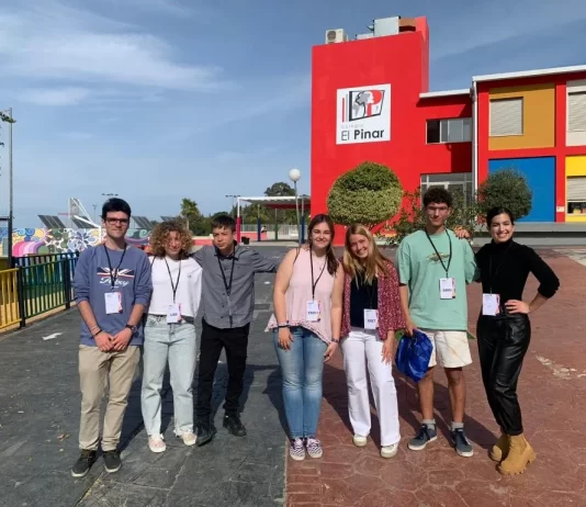 Medio centenar de oradores de toda Málaga se dan cita en el evento del ‘European Youth Parliament’ (EYP) del Colegio El Pinar
