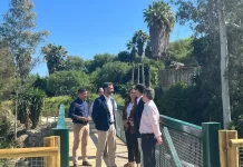 El Consejero de Sostenibilidad, Medio Ambiente y Economía Azul, Ramón Fernández-Pacheco, visita Coín