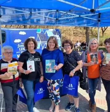 Los bibliobuses de la Diputación terminan su ruta por la provincia tras visitar hoy Frigiliana, Sayalonga y Algarrobo