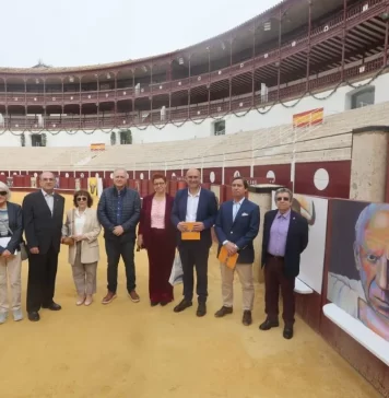 Artistas plásticos rinden homenaje a Picasso en el ruedo de La Malagueta