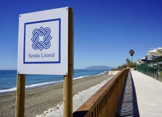 La Senda Litoral avanza en Rincón de la Victoria con un nuevo tramo que conecta con Vélez-Málaga