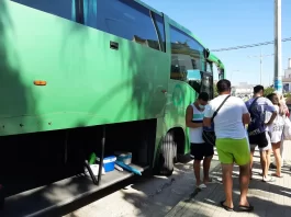 Más de 100 localidades del interior tendrán rutas en autobús para desplazarse a la playa en verano