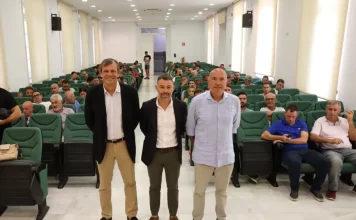 La campaña ‘El deporte es vida en la provincia’ de la Diputación y el Unicaja Baloncesto cumple 25 años llevando a más de 30.000 malagueños a los partidos del club