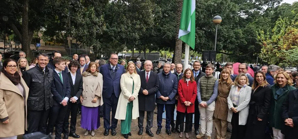 Carolina España ensalza la bandera de Andalucía, “una tierra llamada a reclamar con firmeza el lugar que le corresponde”