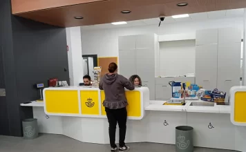 Correos traslada a un nuevo local su oficina de Alhaurín el Grande (Málaga)