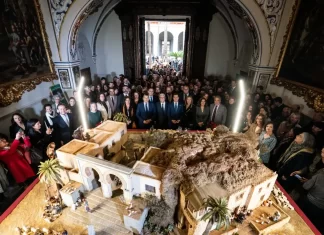 El presidente de la Junta de Andalucía, Juanma Moreno, inaugura el Belén del Palacio de San Telmo