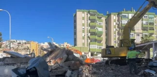 La Junta de Andalucía comienza los trabajos de demolición del edificio del antiguo Centro de Salud El Palo