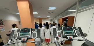 Pacientes respiratorios mejoran su capacidad funcional gracias al programa de ejercicio terapéutico en el Hospital Clínico de Málaga
