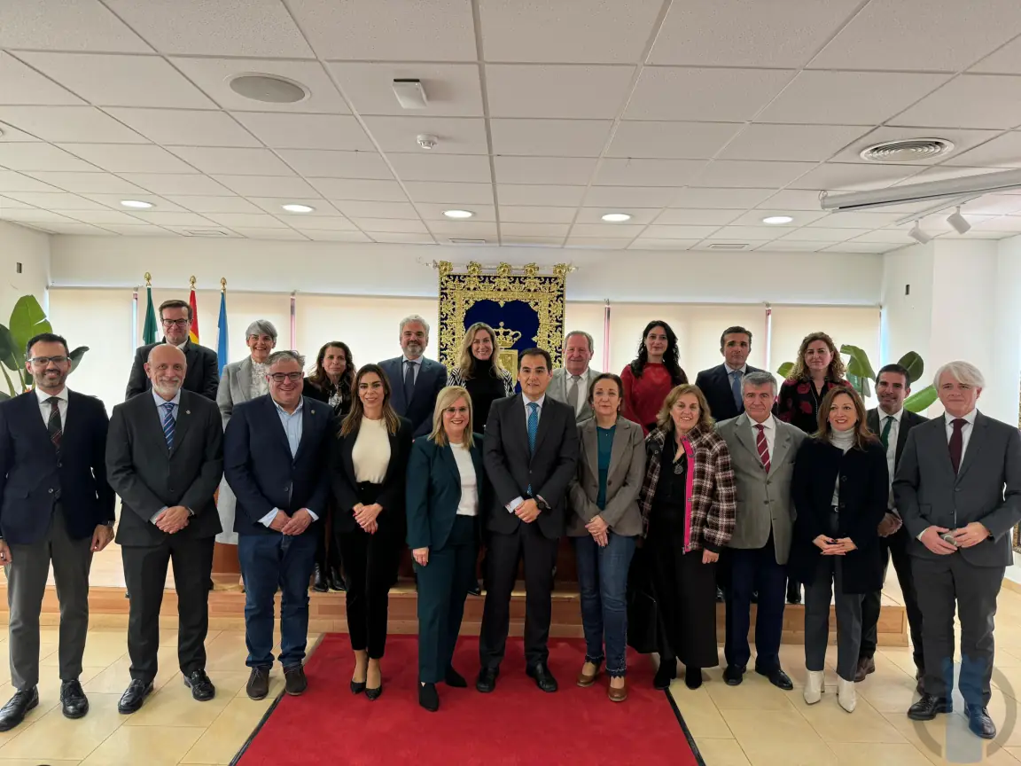 Justicia y Ayuntamiento de Fuengirola firman un protocolo para impulsar una sede que unifique todos los órganos y duplique el espacio actual