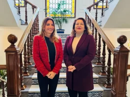 Carmen Crespo realiza una visita institucional al Ayutamiento de Mijas y se reúne con su alcaldesa