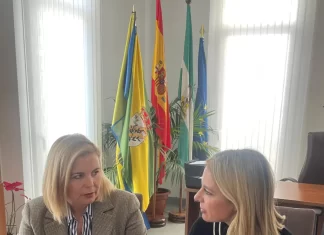 Obras del PFEA contribuyen a mejorar la piscina municipal y el tanatorio de Canillas de Albaida