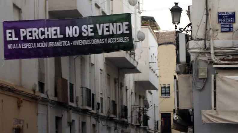 Vecinos de El Perchel celebran encuentro festivo con responsables de Dazia Capital