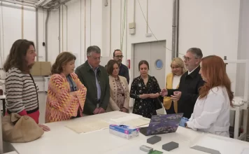 El Archivo Histórico Provincial restaura “un documento único” que certifica el patronato de la ermita de Nuestra Señora de las Angustias al Ayuntamiento de Nerja