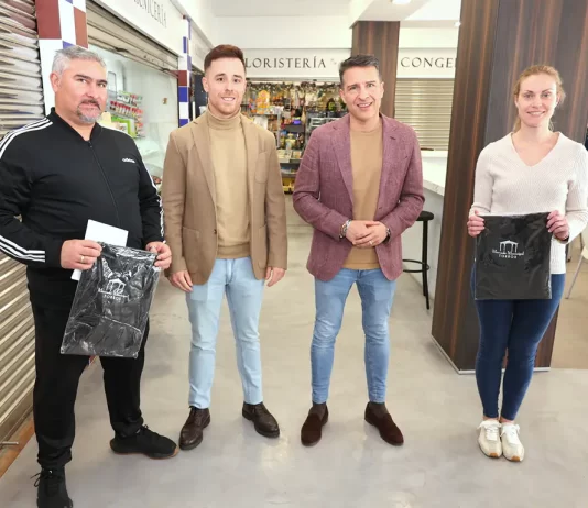 El Ayuntamiento de Torrox completa con dos adjudicaciones los puestos del Mercado Municipal