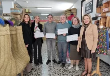 Empleo entrega las placas identificativas a cuatro nuevos talleres adheridos a la Zona de Interés Artesanal de Mijas