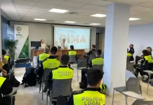 La Junta pide a la Policía Local colaboración para promover el uso de la mediación La Junta pide a la Policía Local colaboración para promover el uso de la mediación
