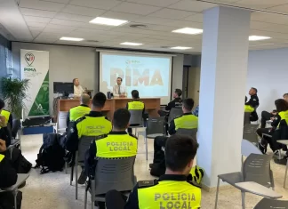 La Junta pide a la Policía Local colaboración para promover el uso de la mediación La Junta pide a la Policía Local colaboración para promover el uso de la mediación