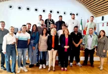 La delegada de Empleo mantiene un encuentro con las personas que han participado en el proyecto `Matilde Ucelay´ de Algarrobo