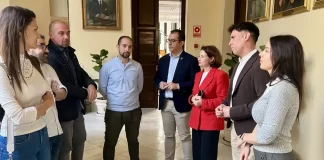 El PSOE lamenta que “nuevamente Vox se queda sólo” votando “en contra de los derechos de las personas LGTBI”