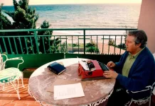 La Fundación Manuel Alcántara conmemora el quinto aniversario del fallecimiento del poeta malagueño con el recital de poesía ‘Mar de Alcántara’