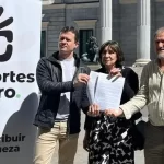 Recortes Cero entrega una petición de amparo al Defensor del Pueblo y al Congreso contra la corrupción