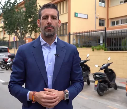 VOX denuncia la inconsistencia del PP que se niega en Fuengirola a premiar la Excelencia Académica mientras lo aprueba en la Diputación Provincial
