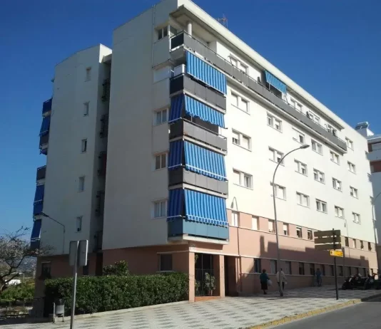 Licitadas las obras de rehabilitación energética de dos bloques con 82 viviendas de alquiler en Nerja