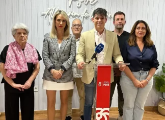 El portavoz del PSOE exige al alcalde de Alhaurín de la Torre mayor transparencia sobre el viaje realizado a Estados Unidos