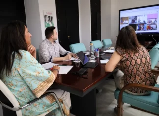 Andalucía reclama al Gobierno que negocie las condiciones de la tarjeta monedero para no dejar sin alimentos básicos a 280.000 personas