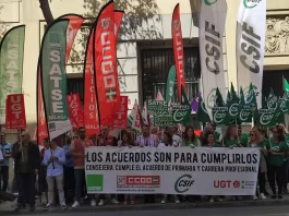 Los Sindicatos hacen un llamamiento a la huelga para los más de 120.000 trabajadores de la sanidad pública para exigir el cumplimiento de los acuerdos