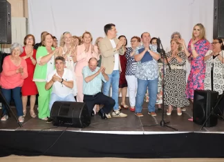 El Ayuntamiento de Torrox reúne a más de 600 asistentes al Día del Mayor