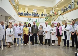 El Hospital Clínico de Málaga realiza pruebas para medir la capacidad respiratoria en usuarios fumadores