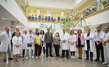 El Hospital Clínico de Málaga realiza pruebas para medir la capacidad respiratoria en usuarios fumadores